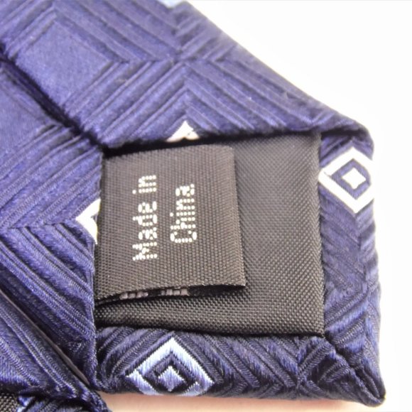 Michael Kors Blue Geometric 100% Silk Necktie - Picture 8 of 9